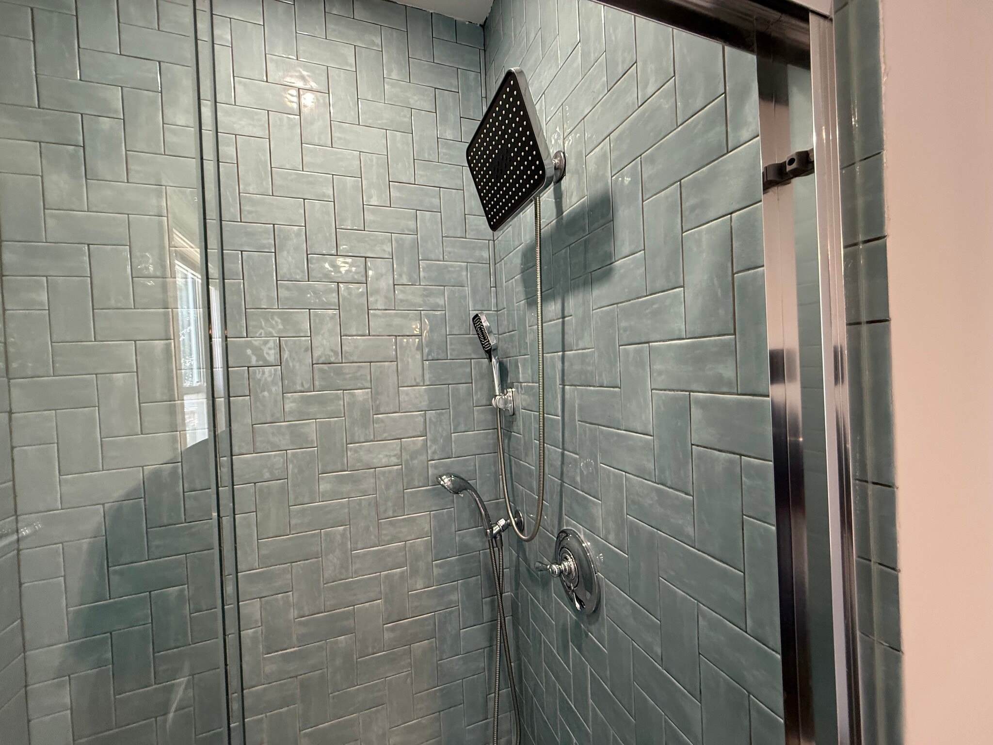 Apt 2: Bathroom - 57 Mozart St