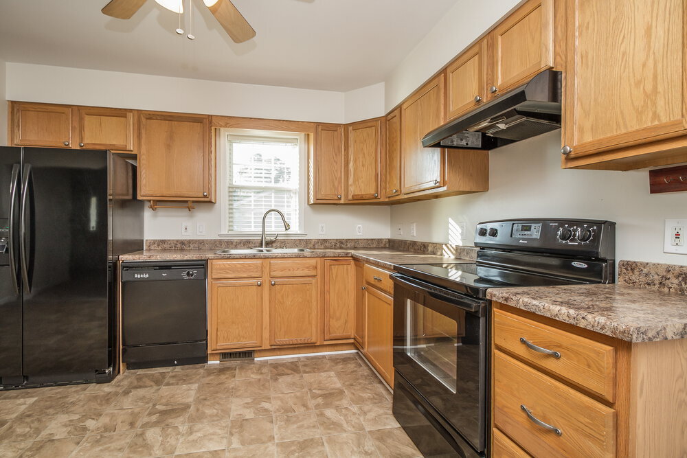 Building Photo - 401 Wildwood Dr