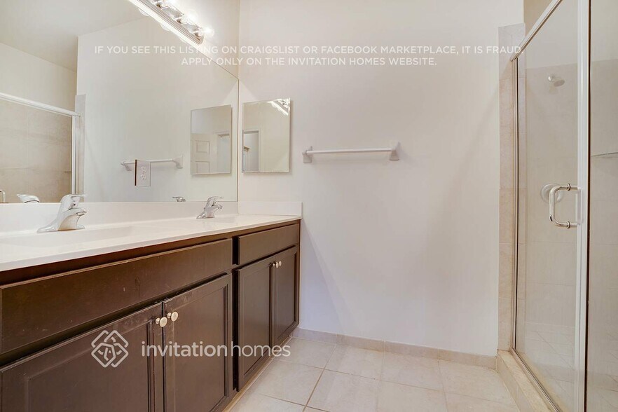 Building Photo - 11461 SW 252nd Ter