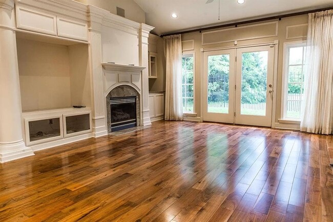 Building Photo - 1502 Duffner Dr