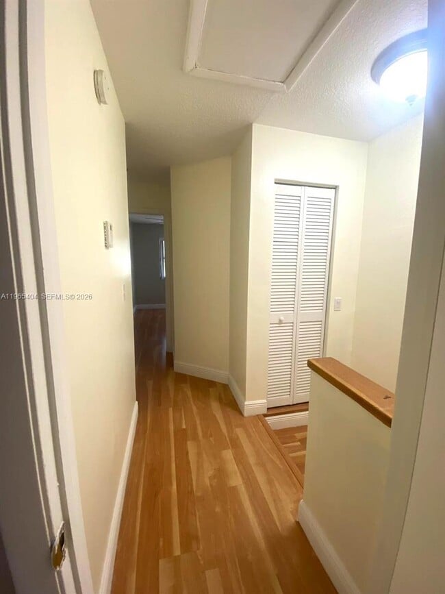 Building Photo - 4601 Pier Dr