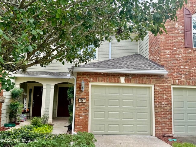 Building Photo - 6967 Roundleaf Dr