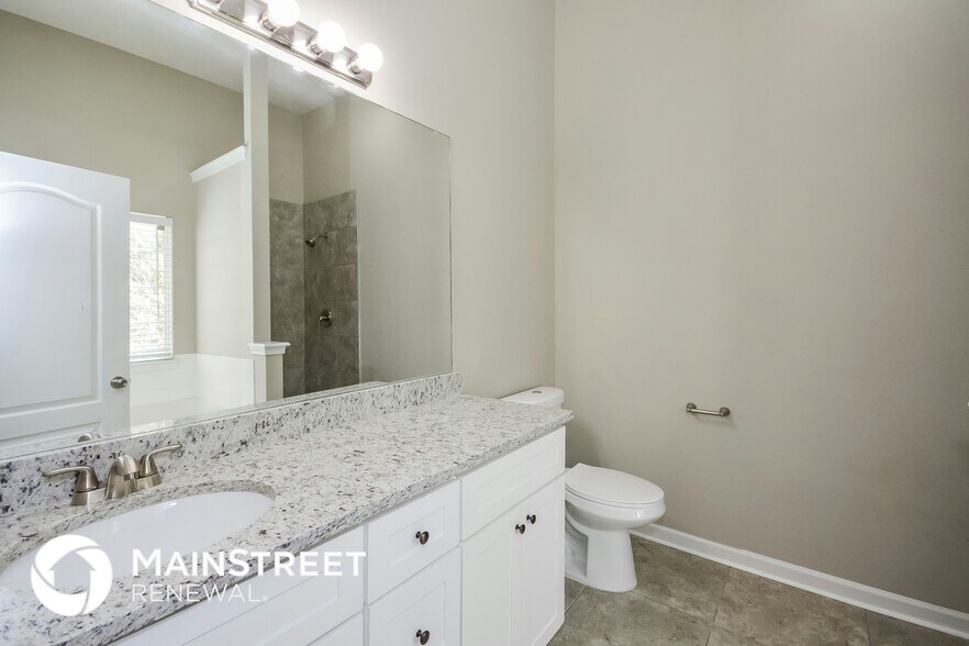 Building Photo - 7641 Garnet Dr