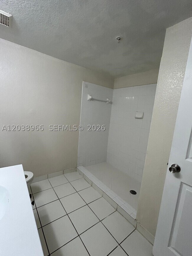 Building Photo - 15460 SW 284th St