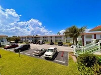 Building Photo - 1440 NW 43 Terrace