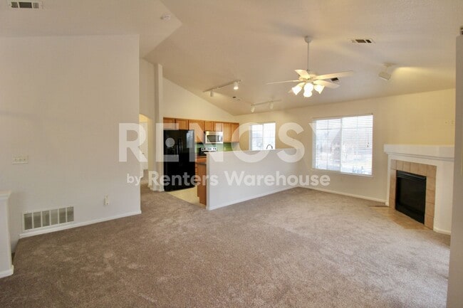 Building Photo - 3242 E 103rd Dr