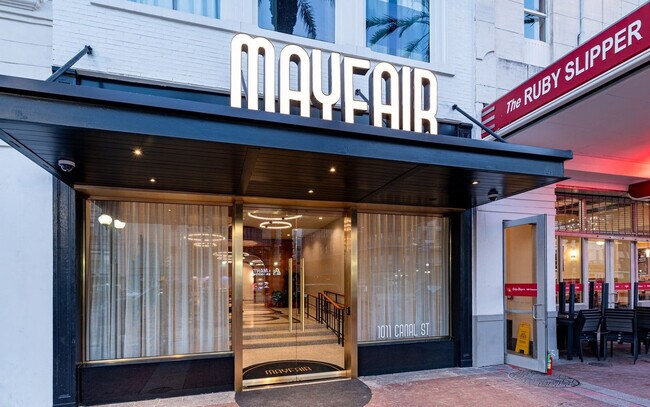 Building Photo - 1011 Canal St