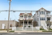 Building Photo - 911 Bay Ave