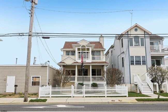 Primary Photo - 911 Bay Ave