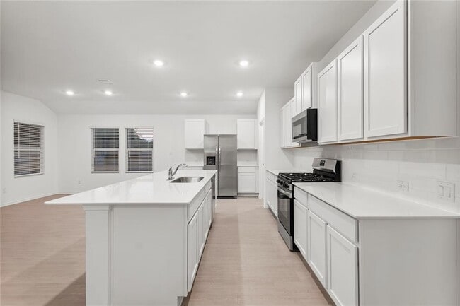 Building Photo - 100 Dreyer