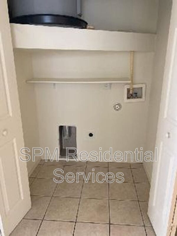 Building Photo - 1609 Wellspring Way