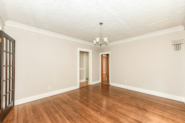 Building Photo - 5119 Norway Dr