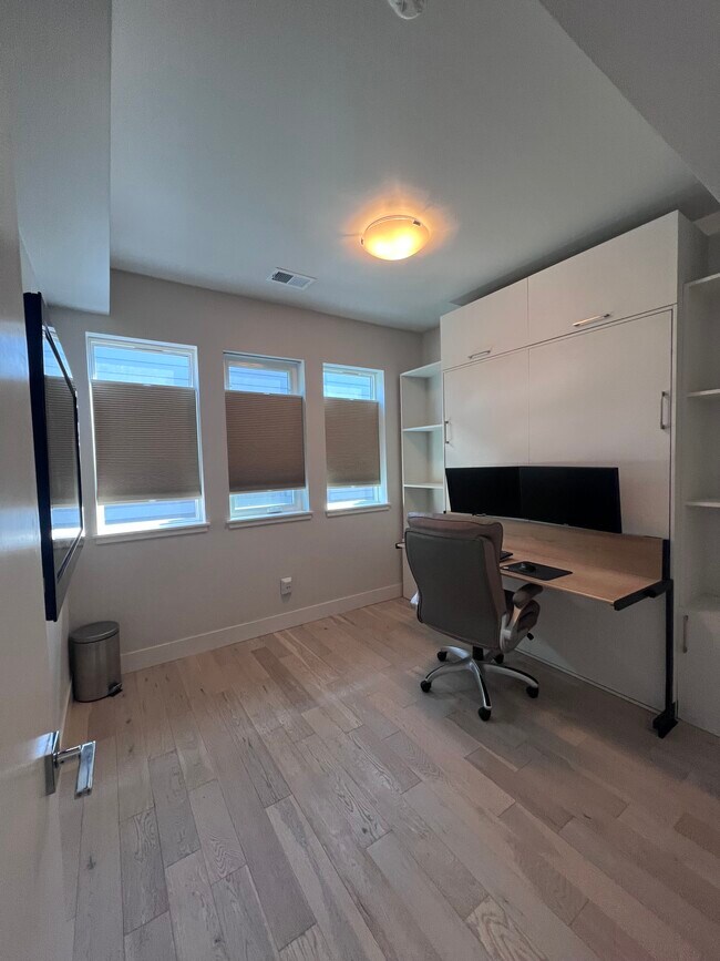 Building Photo - 3278 W Conejos Pl