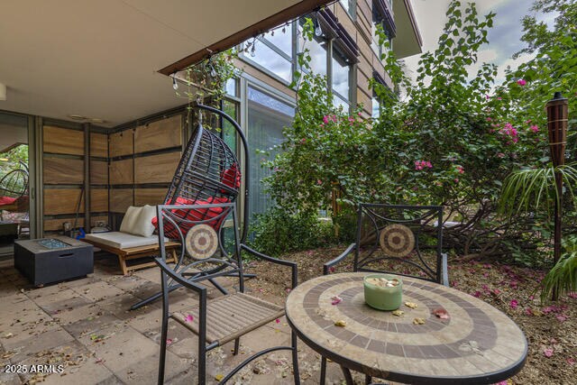 Building Photo - 7147 E Rancho Vista Dr