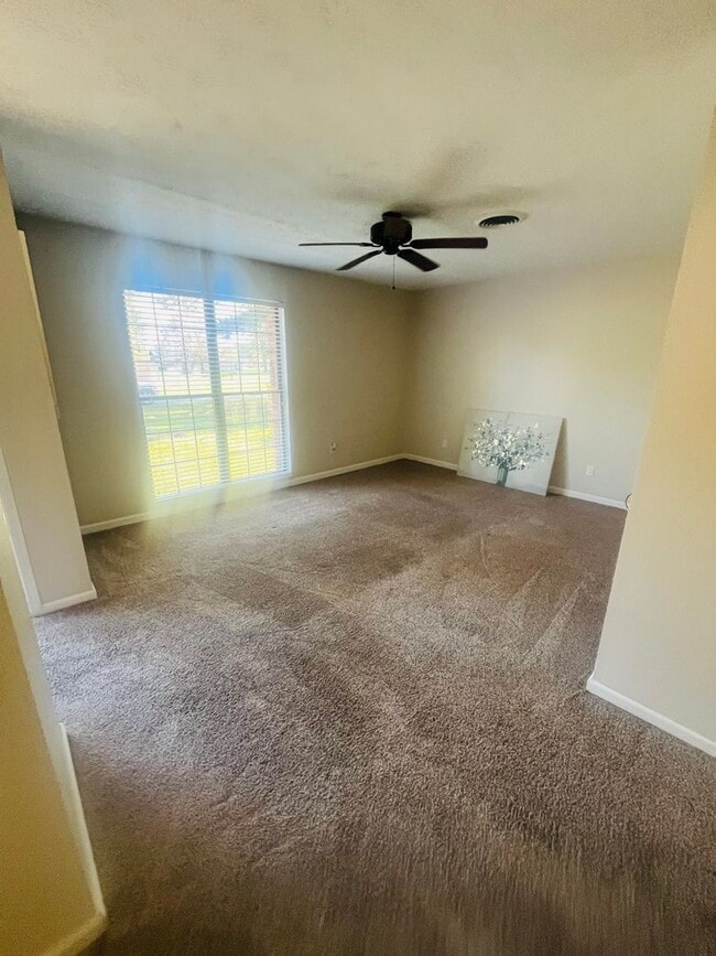 Building Photo - Welcome to Woodbine Two