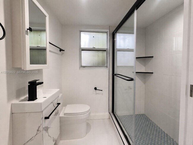 Building Photo - 277 NE 55th St