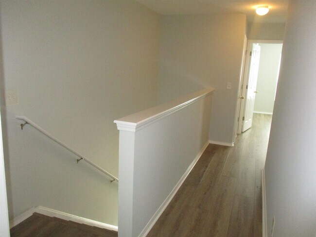 Building Photo - 157 Olde Towne Way