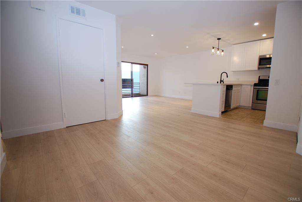 Building Photo - 6820 Remmet Ave