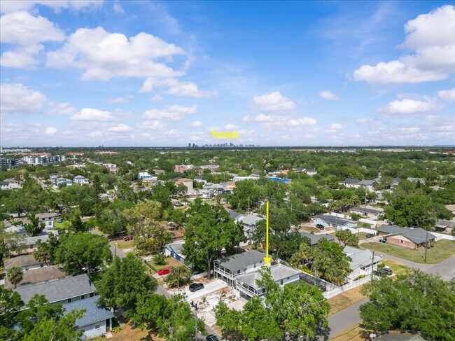 Building Photo - 7318 S Kissimmee St
