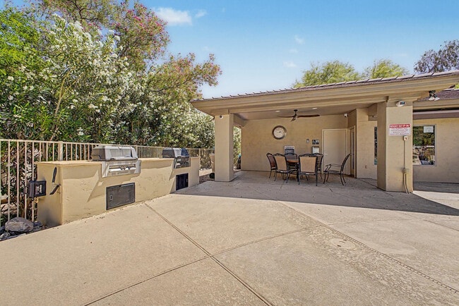 Building Photo - 16800 E El Lago Blvd