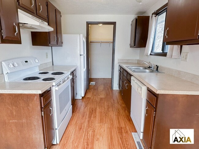 Building Photo - Cozy 2BD/1BA Home in Great Location!