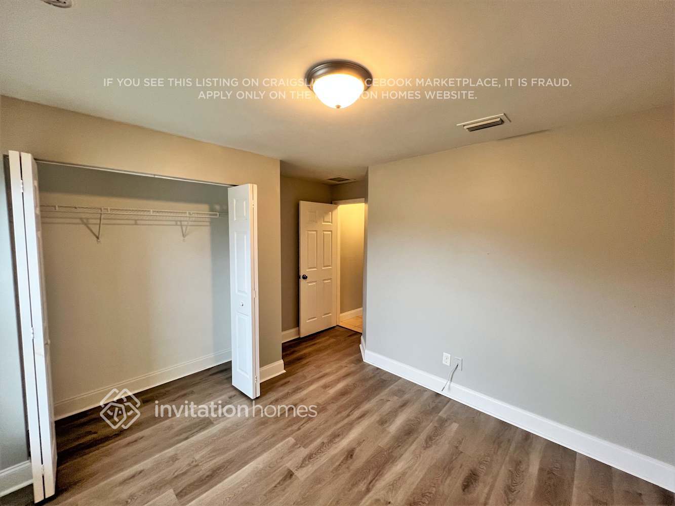 Building Photo - 1835 SW Dalmatian Ave