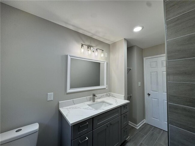 Building Photo - 3489 Creighton Rd SW