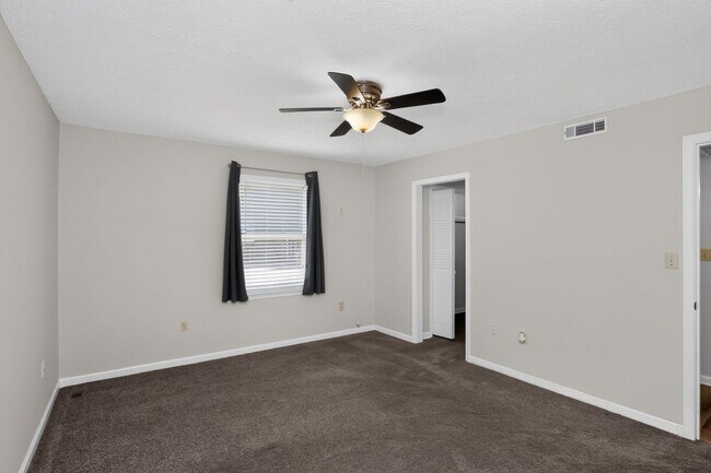 Building Photo - Charming 2BR Condo in Calhoun