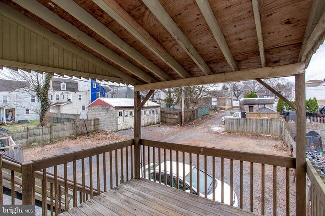 Building Photo - 37 S 13th St