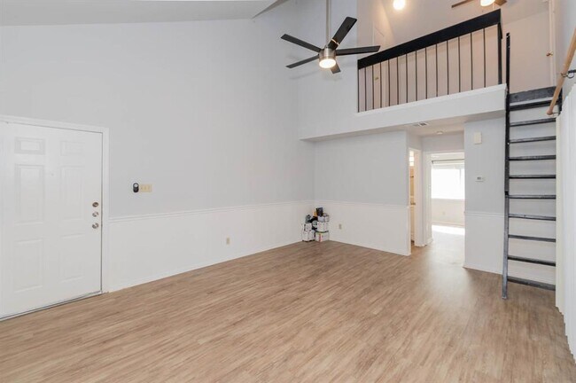 Building Photo - 701 Nelray Blvd