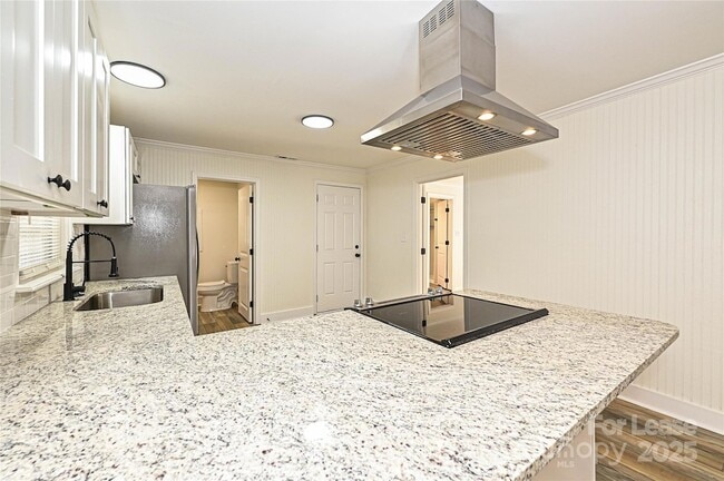 Building Photo - 6616 Charlie Walker Rd