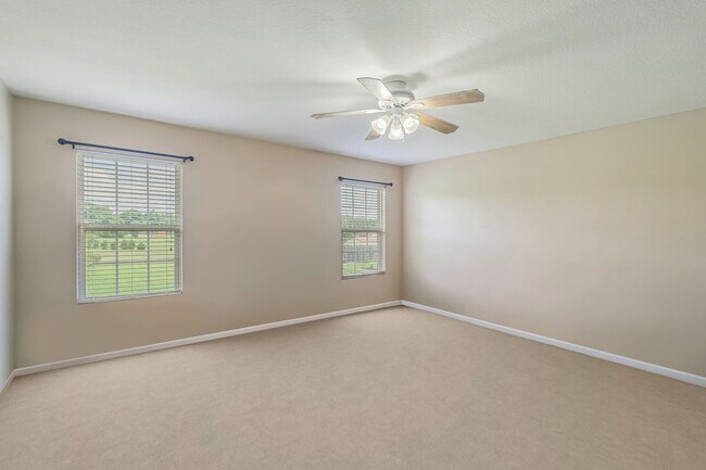 Building Photo - 927 Mossy Grove Ln