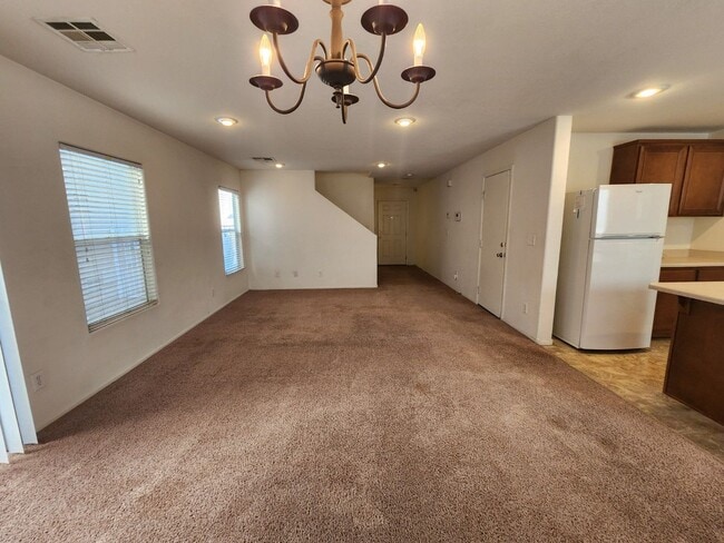 Building Photo - Great 2 Story Home in the SouthWest