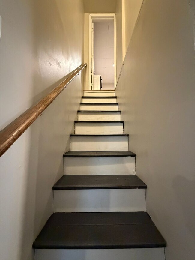 Building Photo - 1307 Forest Ave