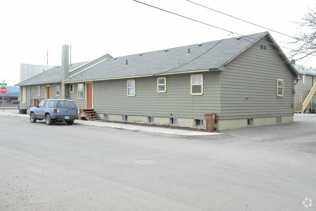Building Photo - Parkwaters Square Apartments
