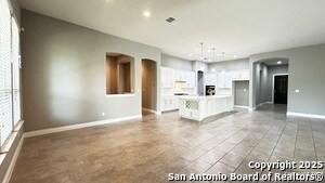 Building Photo - 12118 Arroyo Spg