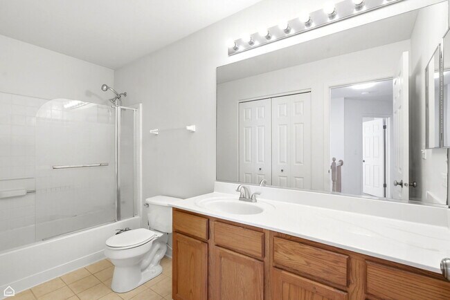 Building Photo - 487 W Hamlin Ln