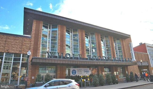 Building Photo - 1208 M St NW