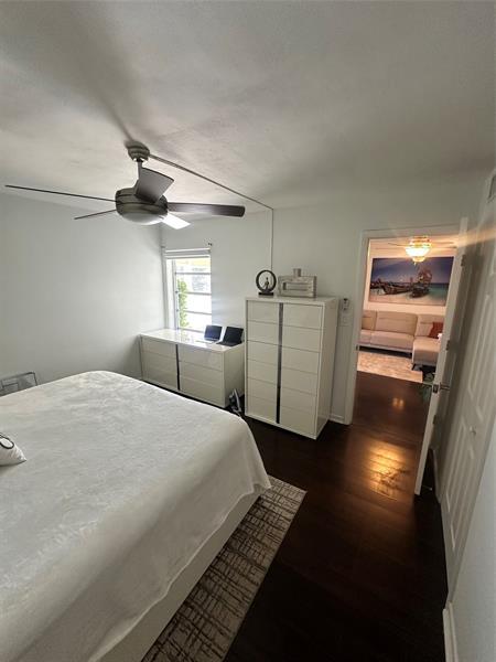 Building Photo - 3040 NE 16th Ave