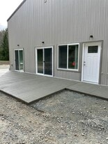 Building Photo - 18429 Crestwood Way