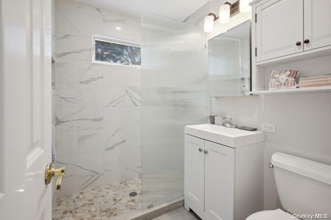 Building Photo - 5 Leafy Way