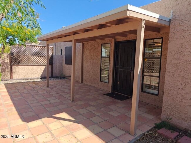 Building Photo - 8428 E Malcomb Dr