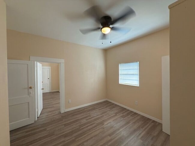 Building Photo - Charming 3 bed 1 bath 1176 Sq. Ft