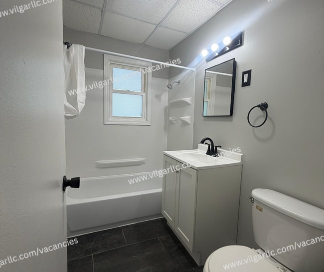 Building Photo - 2783-2785 Brown