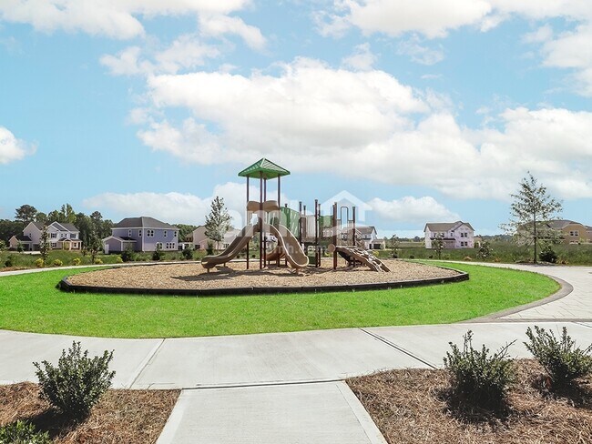 Building Photo - 509 Plano Pass