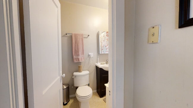 Building Photo - 7502 Madison-2N