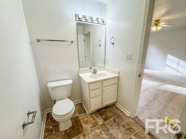 Building Photo - 4270 Williamsbrook Ln