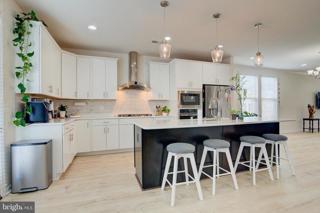 Building Photo - 42363 Alder Forest Terrace
