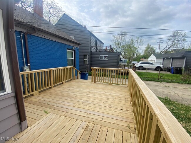 Building Photo - 3308 E 147th St