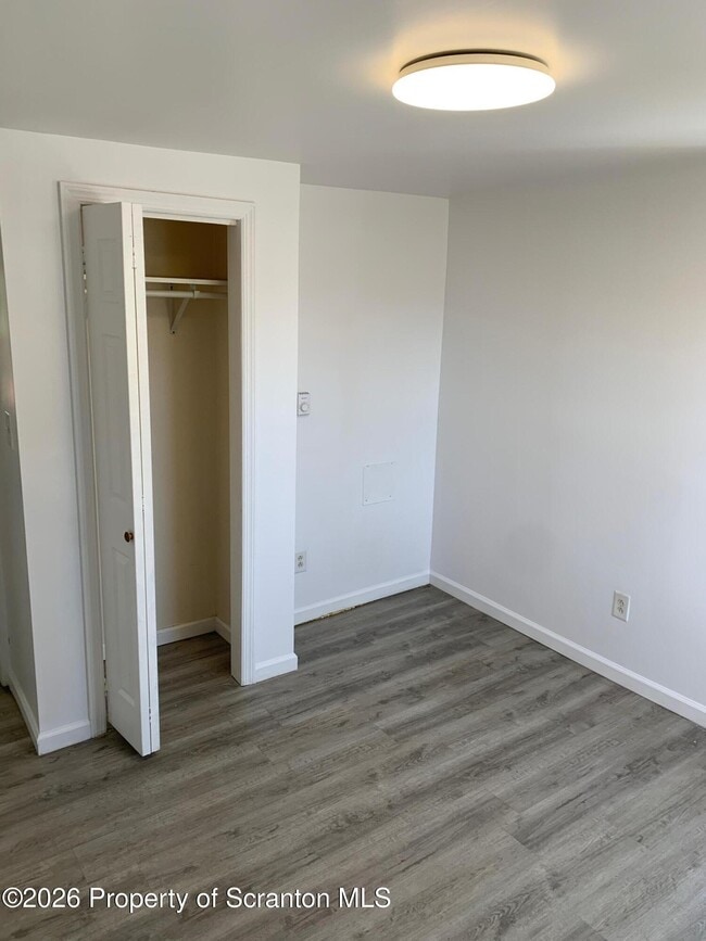 Building Photo - 404 Railroad Ave